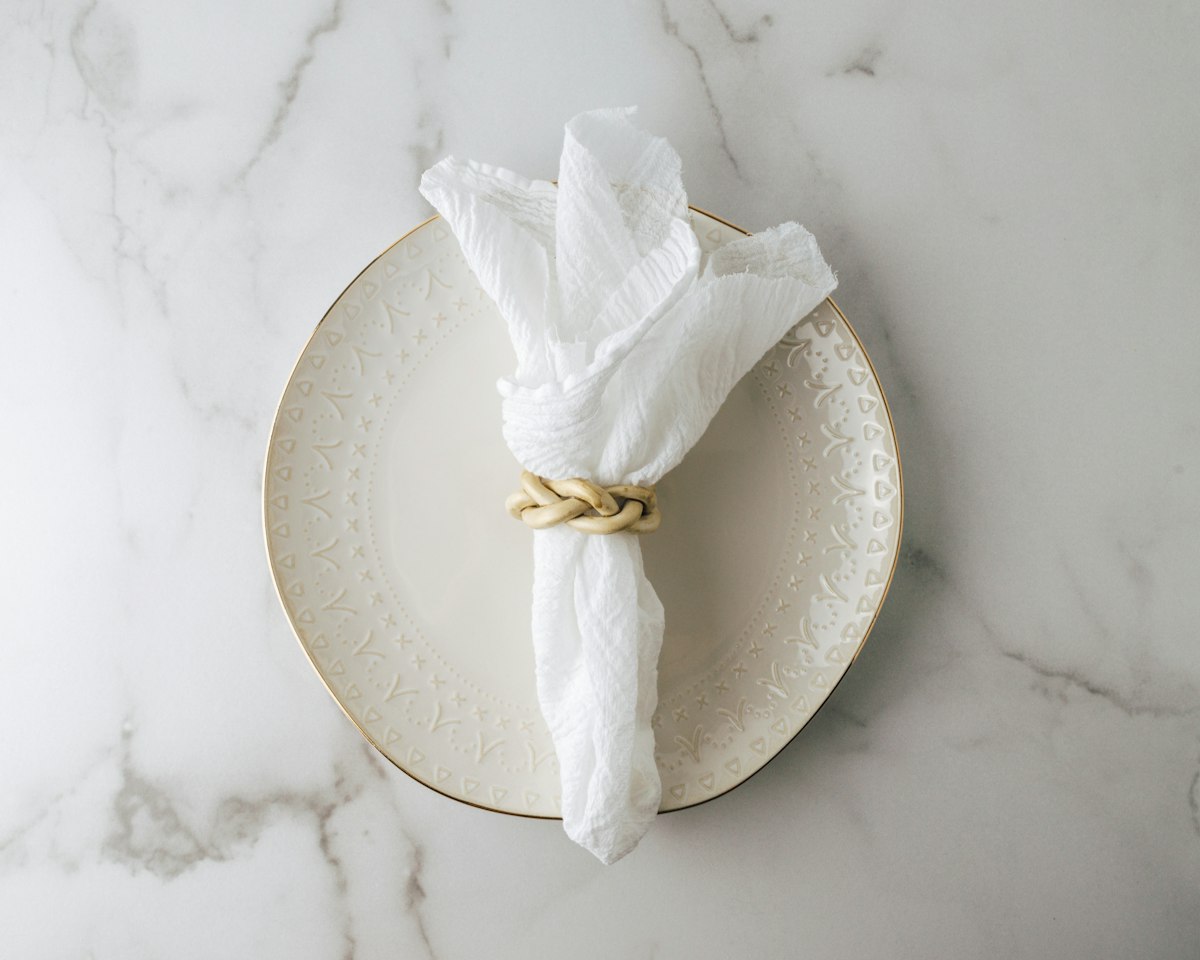 Napkins — white